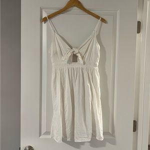 Old Navy White Mini Dress size M